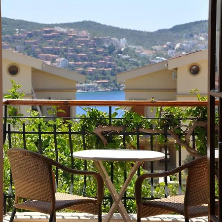 Korsan * Kalkan